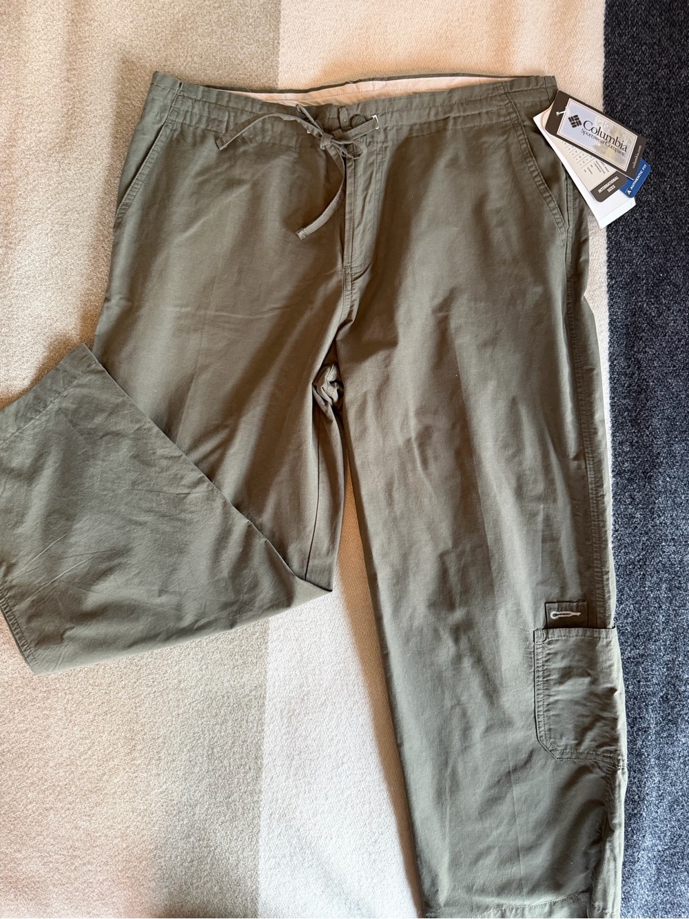 BNWT Columbia Relaxed Fit Capri